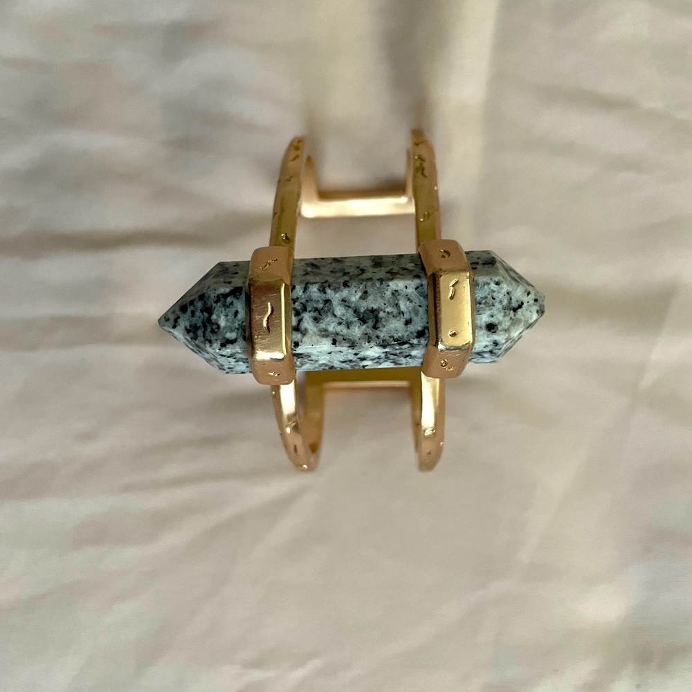 Kendra Scott Rosegold & graphite bracelet. Good used condition.